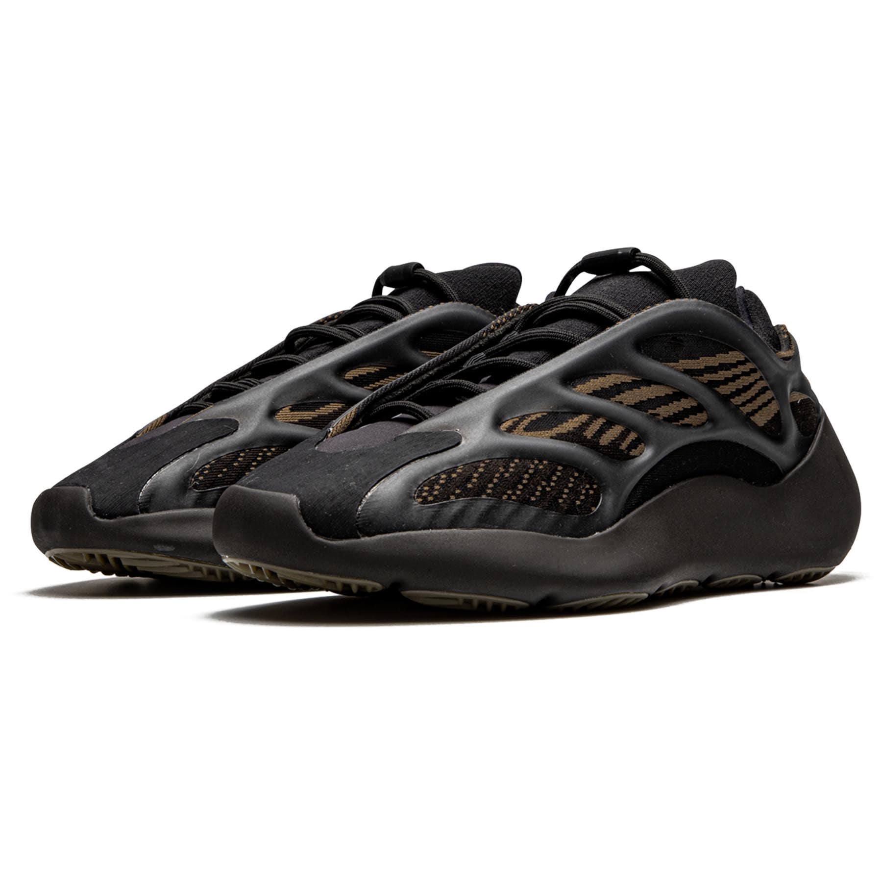 adidas Yeezy 700 V3 ‘Clay Brown’