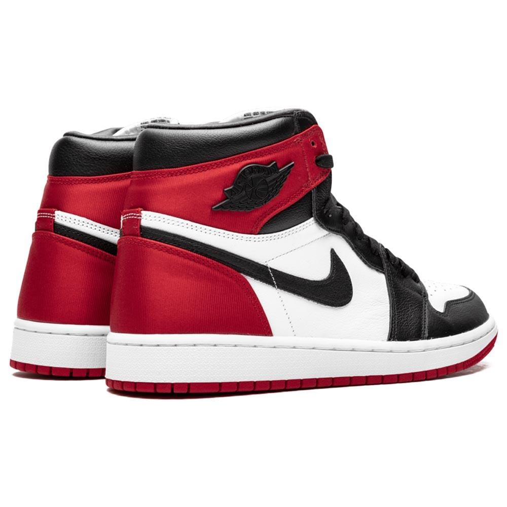 Air Jordan 1 Wmns Retro High ‘Satin Black Toe’ Air Jordan 1 Wmns Retro High ‘Satin Black Toe’