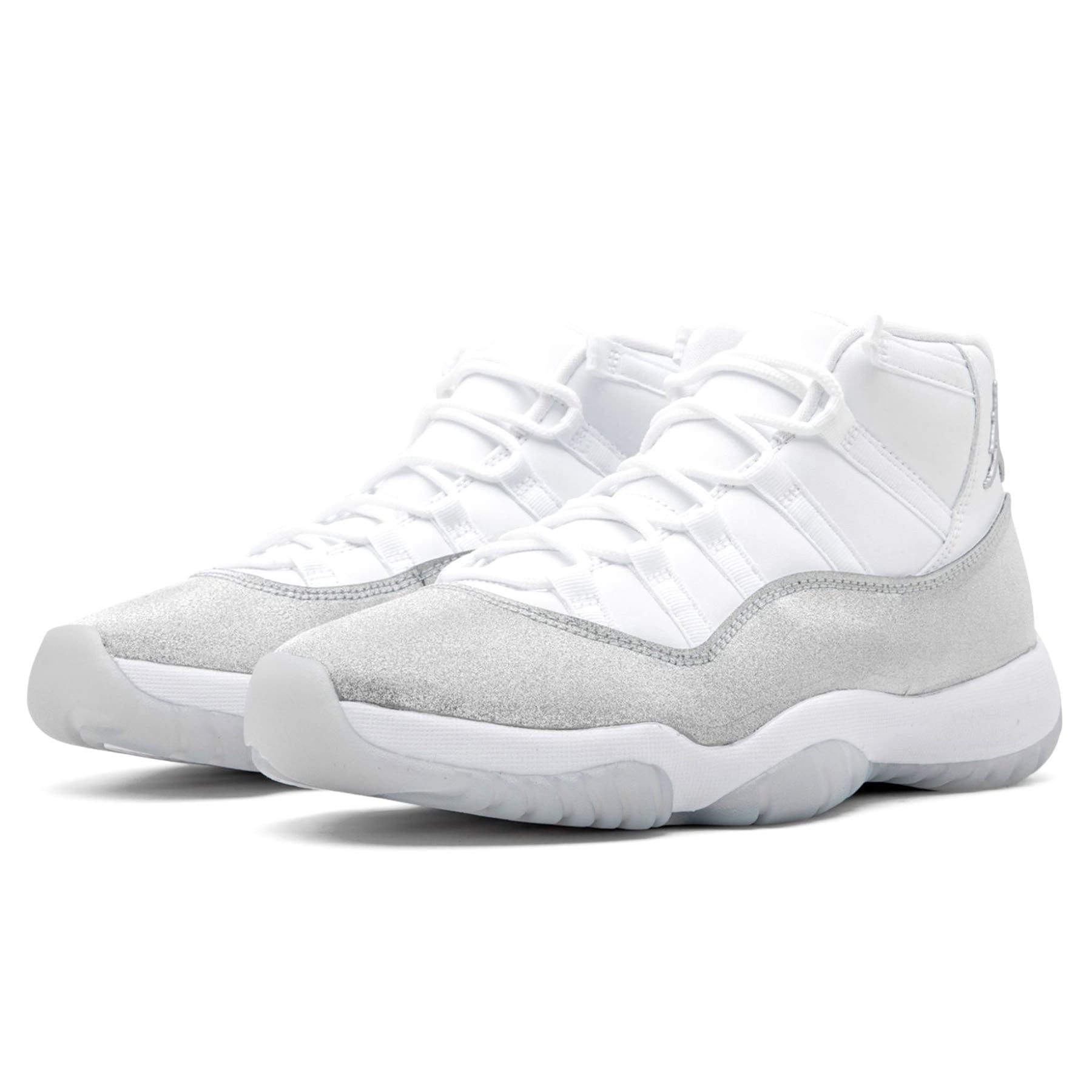 Air Jordan 11 Wmns Retro ‘Vast Grey’