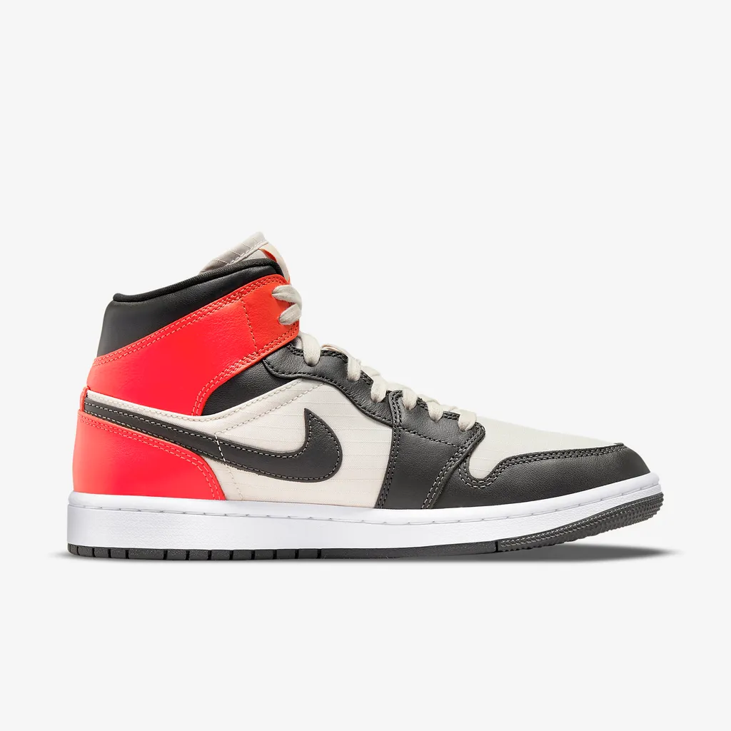 Nike Air Jordan 1 Mid Newsprint (W)