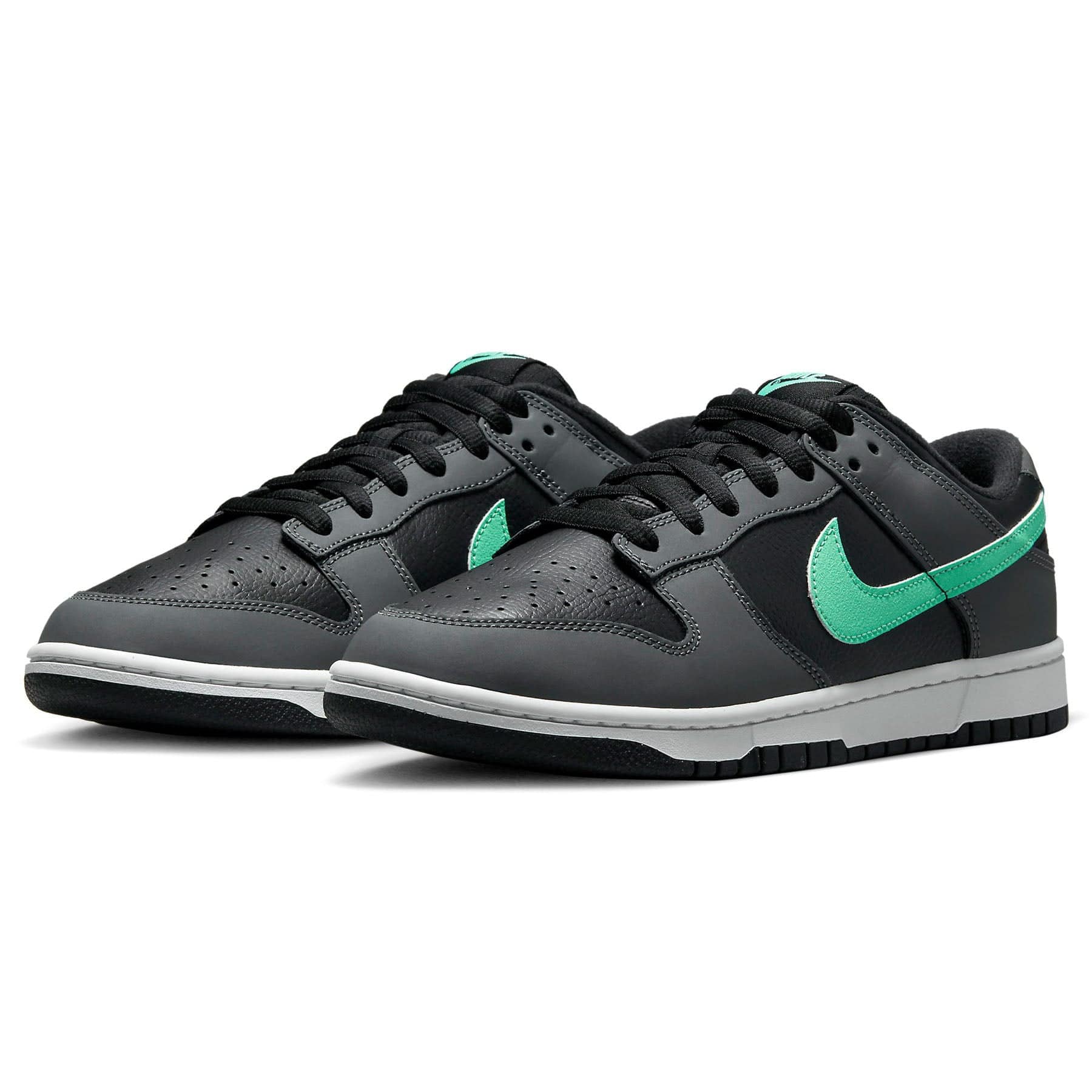 Nike Dunk Low ‘Black Green Glow’