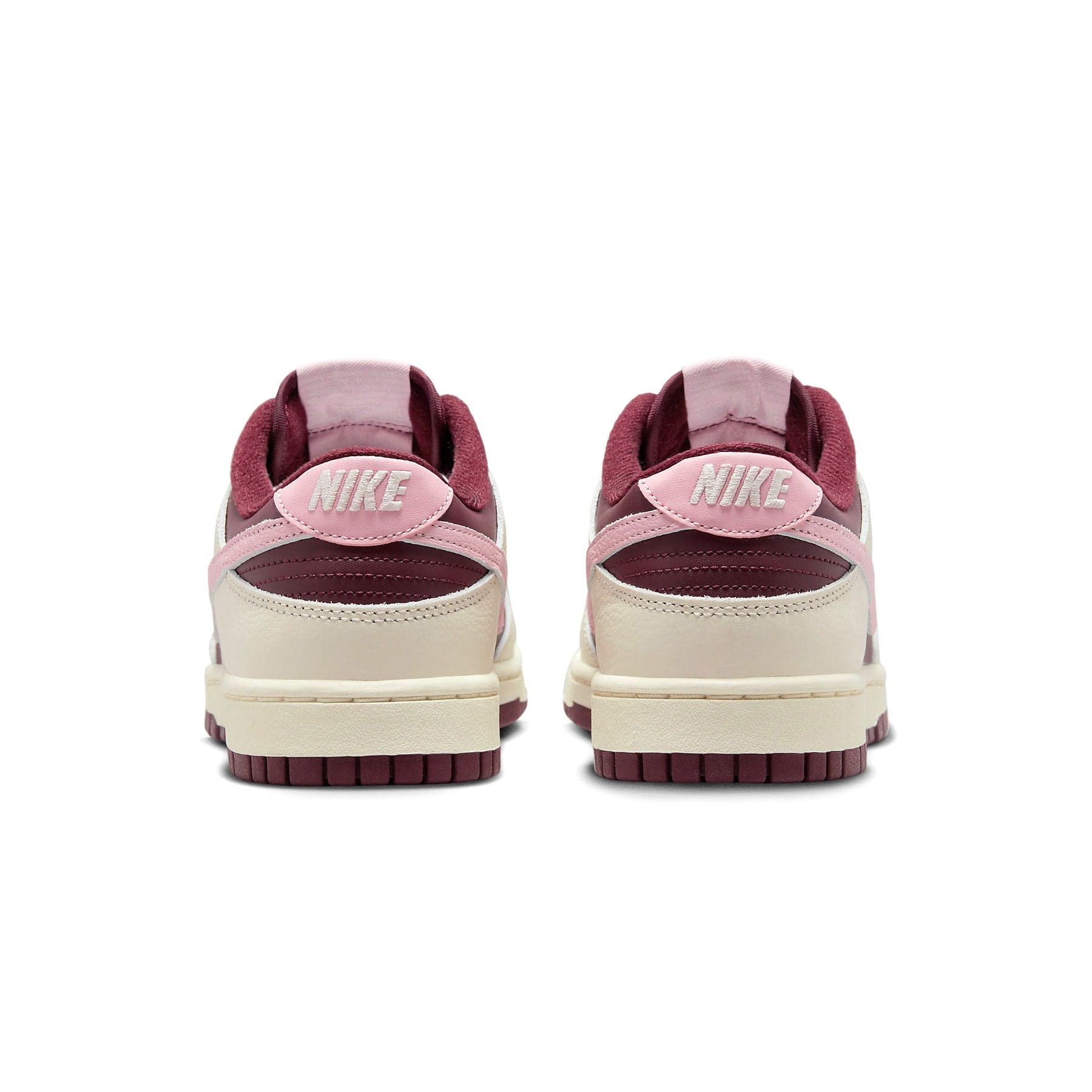 Nike Dunk Low Premium ‘Valentine’s Day’ Nike Dunk Low Premium ‘Valentine’s Day’