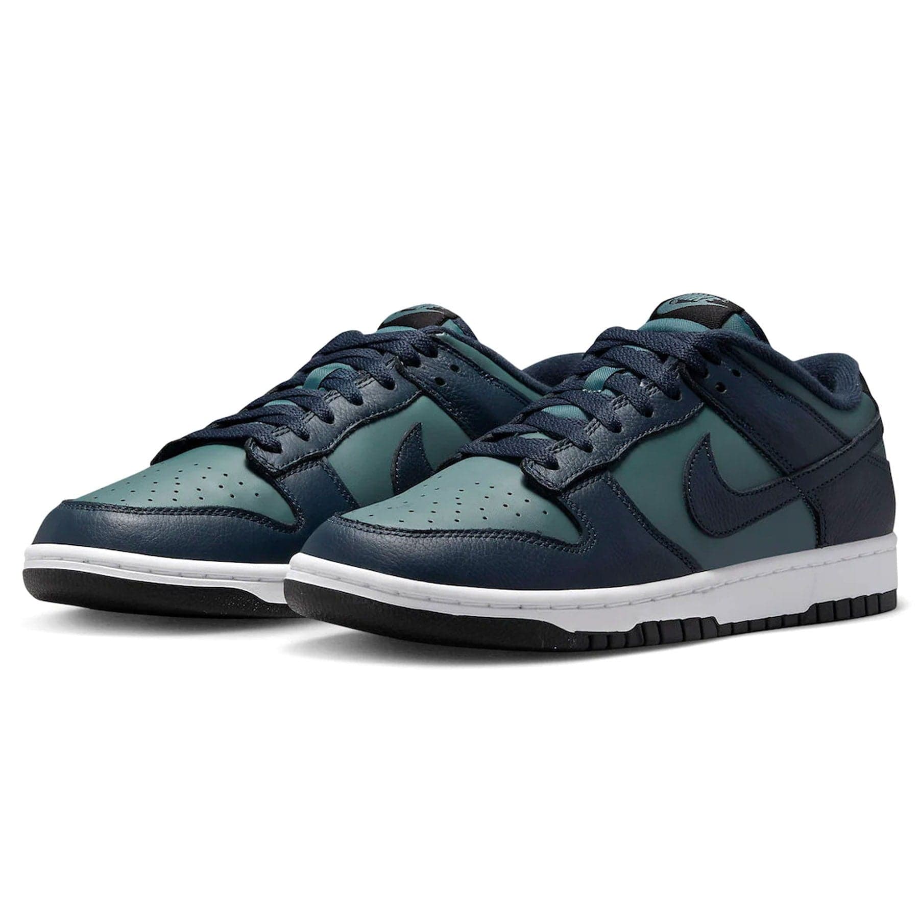 Nike Dunk Low Retro Premium ‘Armory Navy’