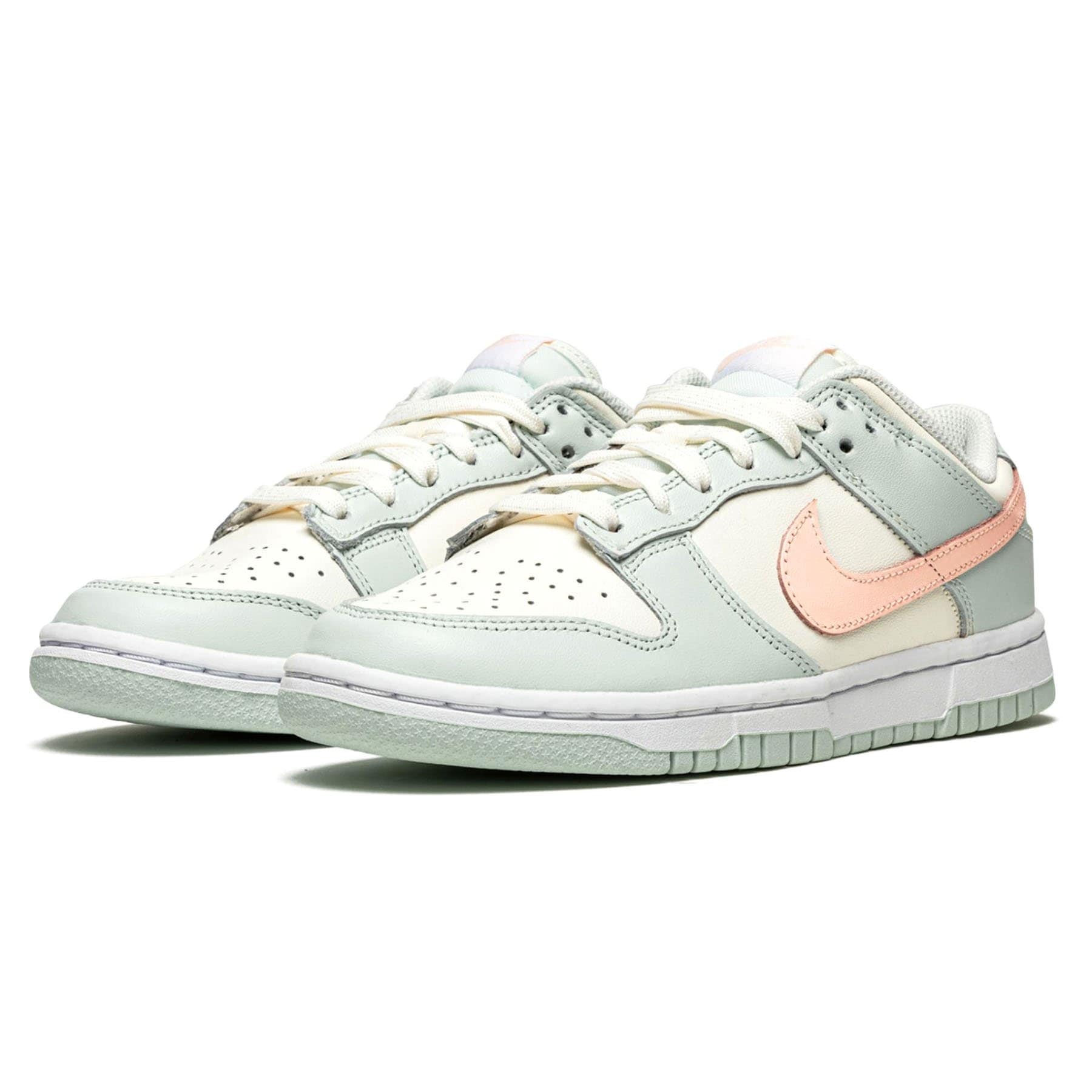 Nike Dunk Low Wmns ‘Barely Green’