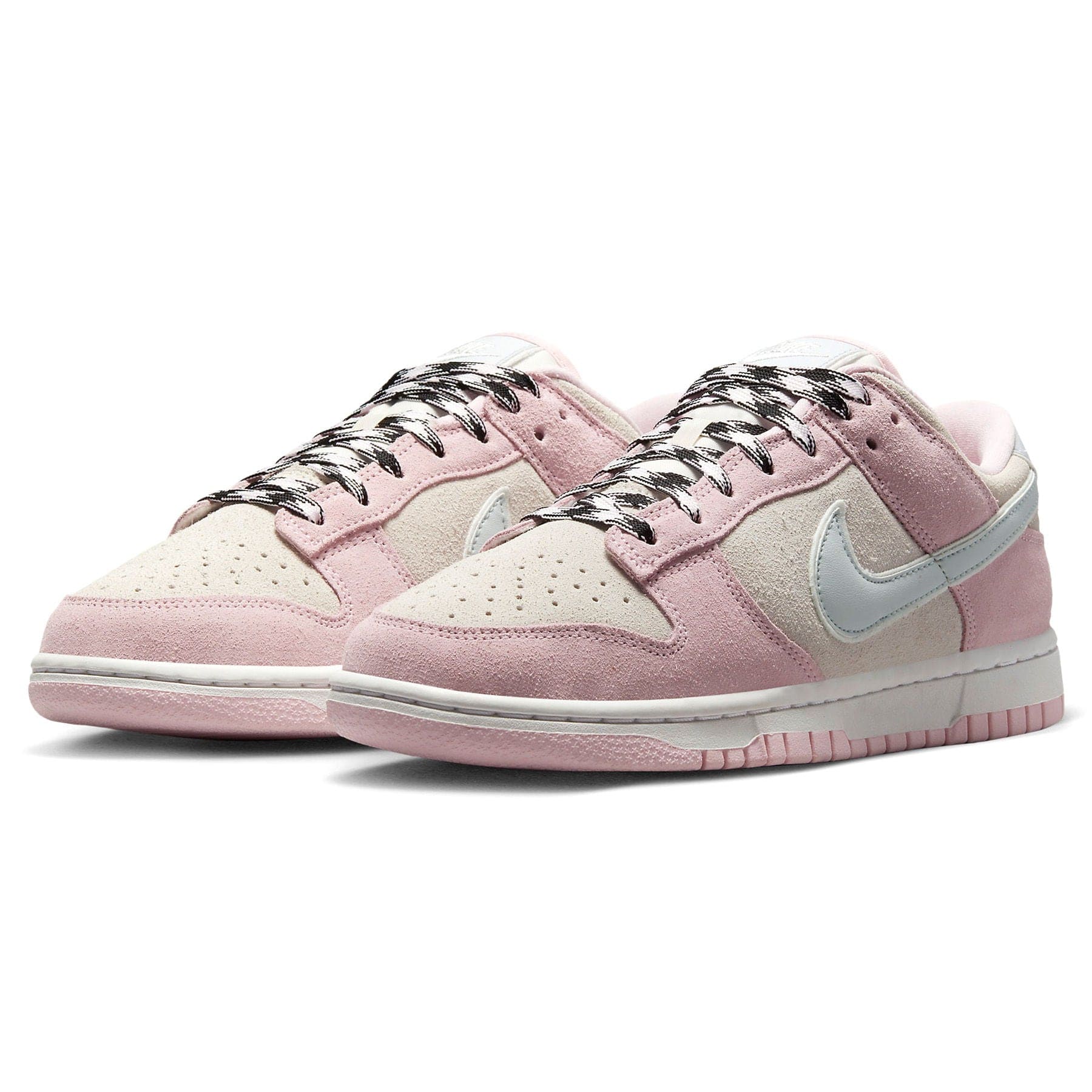 Nike Dunk Low Wmns LX ‘Pink Foam’