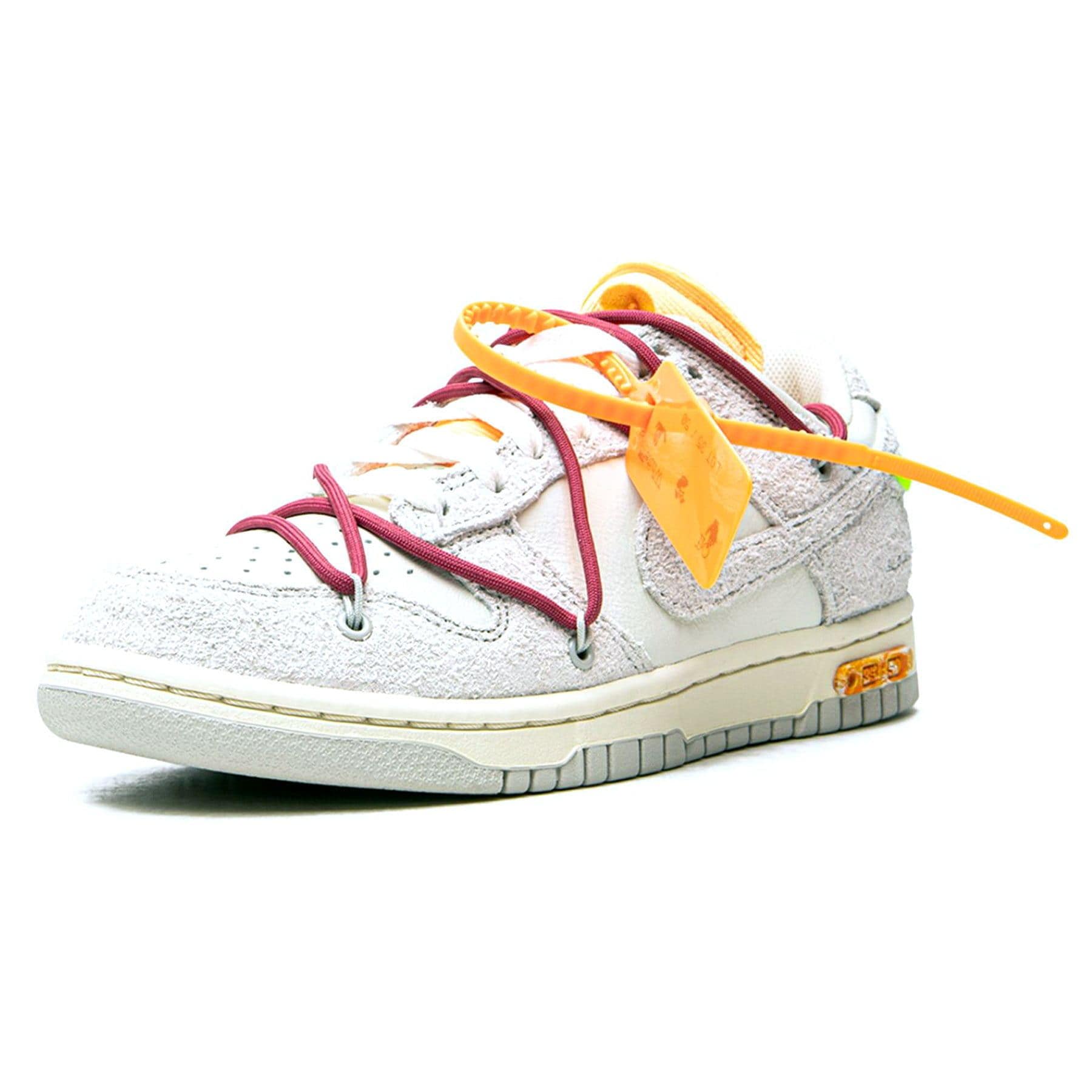 Off-White x Nike Dunk Low ‘Lot 35 of 50’ Off-White x Nike Dunk Low ‘Lot 35 of 50’